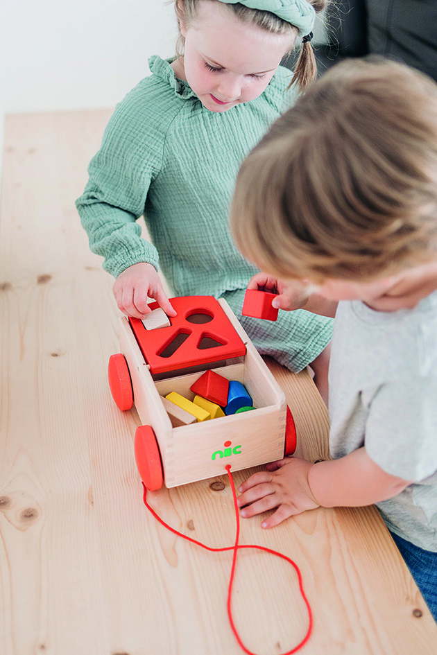 Formenwagen, rot Formenwagen, rot